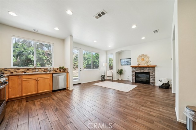 Detail Gallery Image 7 of 53 For 9758 Alton Dr, Rancho Cucamonga,  CA 91730 - 3 Beds | 2/1 Baths