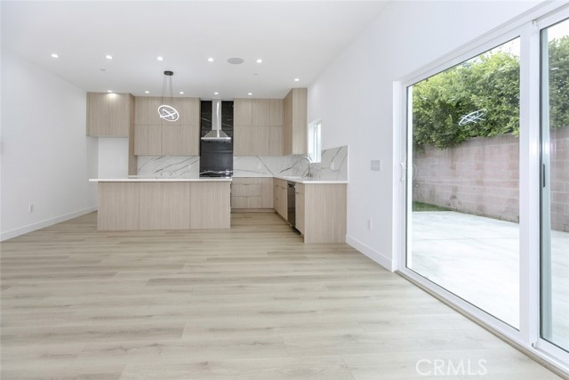 15009 Wyandotte Street, Van Nuys CA: https://media.crmls.org/medias/23769a46-b549-4e65-a97c-2fe398a10370.jpg