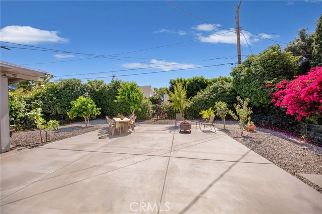 7838 Hazeltine Avenue, Panorama City CA: https://media.crmls.org/medias/2377be46-1a14-4ca8-859c-a64a39166314.jpg