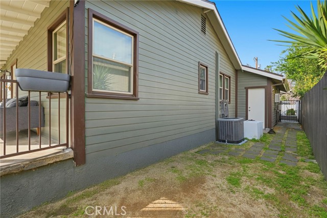 Detail Gallery Image 12 of 59 For 21511 Bassett St. & 6903 Alabama Ave., Canoga Park,  CA 91303 - – Beds | – Baths