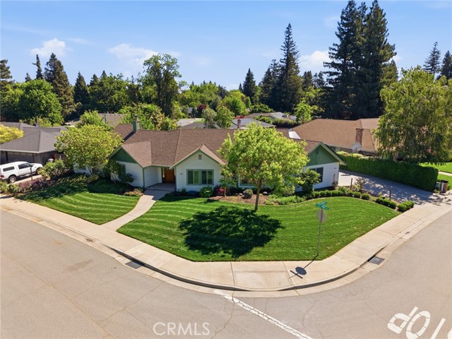 Detail Gallery Image 2 of 43 For 736 Leafcrest Drive, Chico,  CA 95926 - 5 Beds | 3 Baths