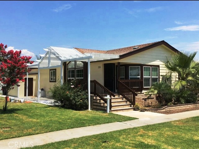 Detail Gallery Image 1 of 18 For 5815 E La Palma Ave #226,  Anaheim,  CA 92807 - 4 Beds | 2 Baths