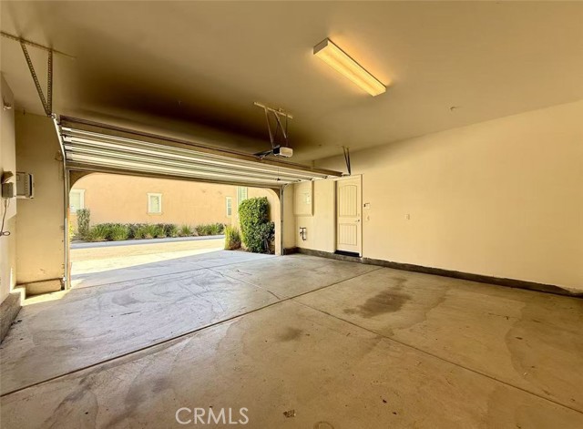 Detail Gallery Image 15 of 16 For 4263 S Glacier Trl, Ontario,  CA 91762 - 4 Beds | 3 Baths