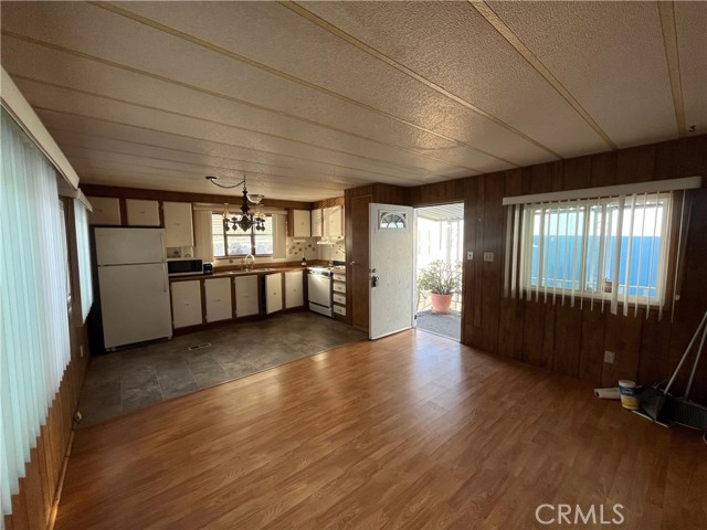 Detail Gallery Image 6 of 15 For 1973 Newport #3,  Costa Mesa,  CA 92627 - 1 Beds | 1 Baths