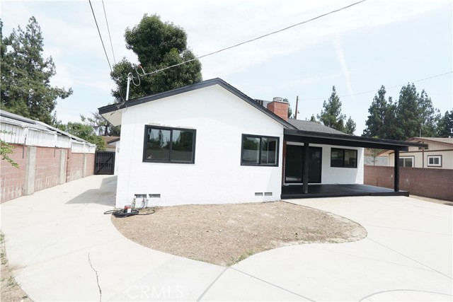 10345 Blucher Avenue, Granada Hills CA: https://media.crmls.org/medias/2379e33b-8e86-4cd5-b4e9-0b6d2dd250a3.jpg