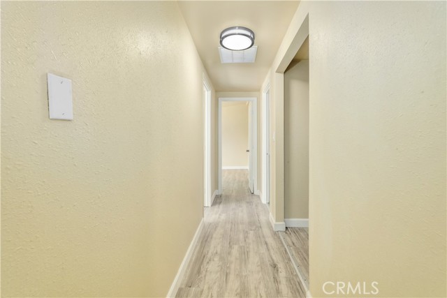 7112 Sonja Lu Lane, Lucerne CA: https://media.crmls.org/medias/237a2b6d-2632-4f48-a852-1b9dbdf202da.jpg