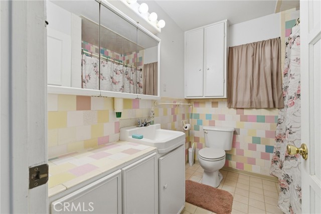 Detail Gallery Image 19 of 35 For 3322 Dawn, Rosamond,  CA 93560 - 4 Beds | 1/2 Baths