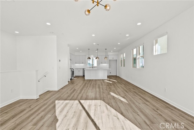 Detail Gallery Image 31 of 56 For 19542 Empire Ln, Northridge,  CA 91324 - 4 Beds | 4 Baths