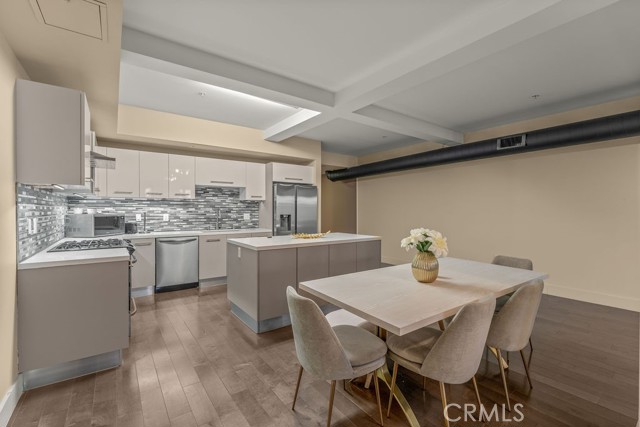 Detail Gallery Image 13 of 31 For 433 Pine Ave #102,  Long Beach,  CA 90802 - 1 Beds | 1 Baths