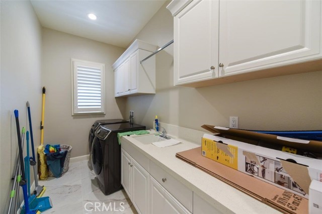 Detail Gallery Image 22 of 43 For 222 Clear Falls, Irvine,  CA 92602 - 5 Beds | 5/1 Baths