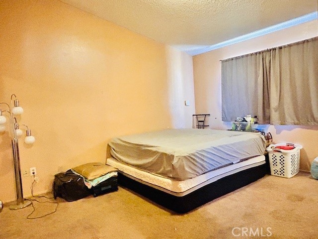 https://media.crmls.org/medias/237ba258-d37d-45c5-8871-36c79221a396.jpg?preset=X-Large
