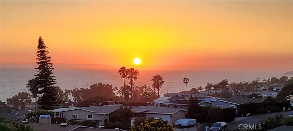 https://media.crmls.org/medias/237ba553-c562-4ffb-8d1a-4110ab7a8c91.jpg?preset=X-Large