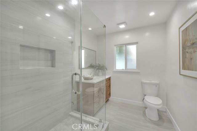 Detail Gallery Image 48 of 75 For 4701 Don Miguel, Los Angeles,  CA 90008 - 3 Beds | 3 Baths