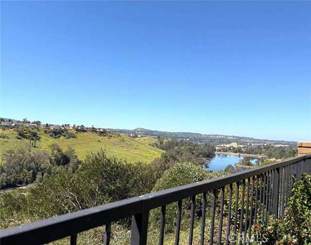 Detail Gallery Image 3 of 5 For 29021 via Pasatiempo, Laguna Niguel,  CA 92677 - 4 Beds | 2/1 Baths