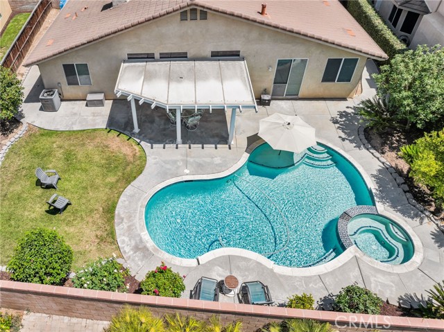 11567 Waterwell Court, Riverside CA: https://media.crmls.org/medias/237c5bfa-e015-4414-9ac5-ee119a726639.jpg