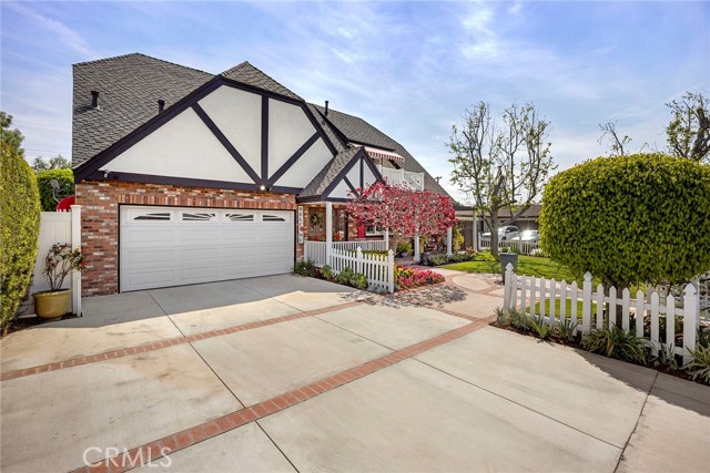 Detail Gallery Image 3 of 45 For 1320 Roanoke St, La Habra,  CA 90631 - 4 Beds | 3 Baths