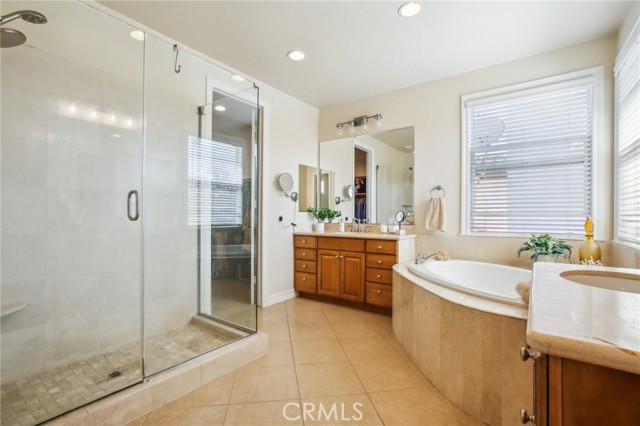 Detail Gallery Image 27 of 48 For 2107 Canyon Cir, Costa Mesa,  CA 92627 - 4 Beds | 3/1 Baths