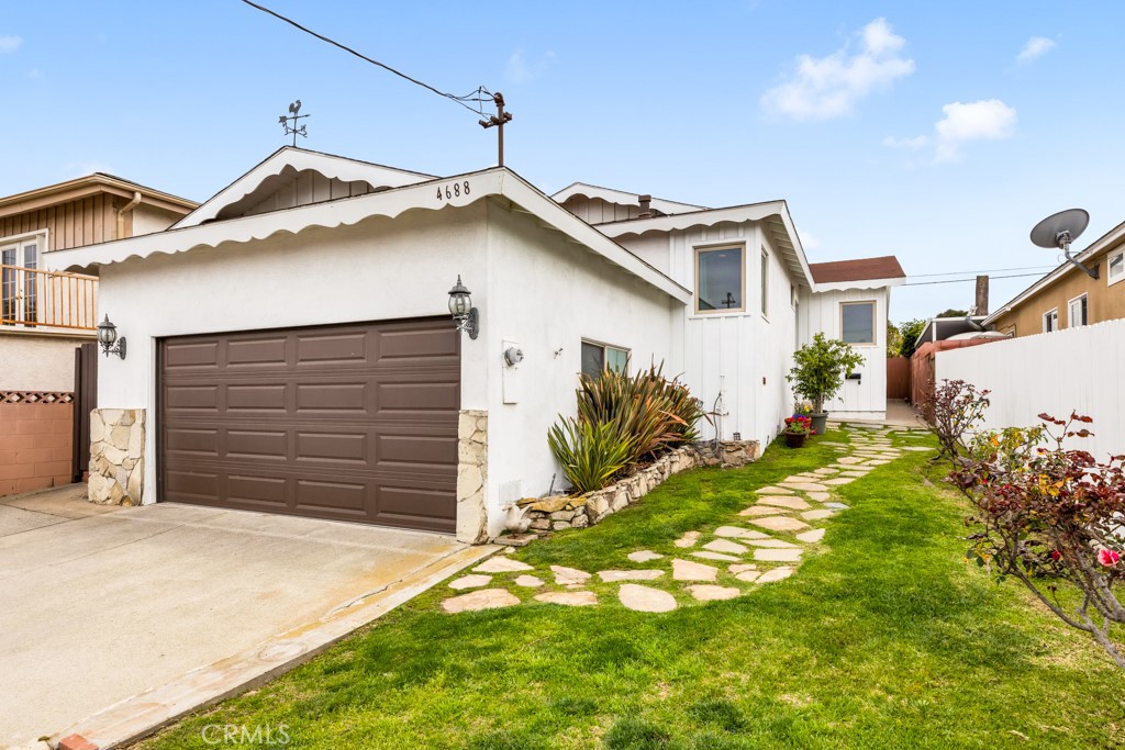 4688 W 131st Street, Hawthorne, CA 90250