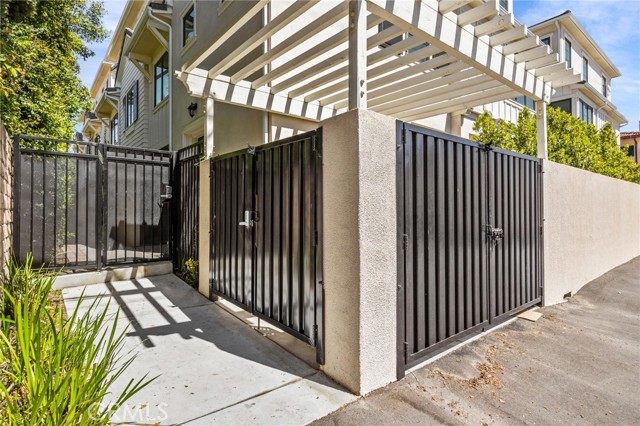 Detail Gallery Image 29 of 31 For 22 E Colorado Bld a,  Arcadia,  CA 91006 - 3 Beds | 3 Baths