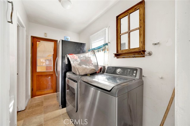 Detail Gallery Image 19 of 32 For 3866 Westside Ave, Los Angeles,  CA 90008 - 2 Beds | 2/1 Baths