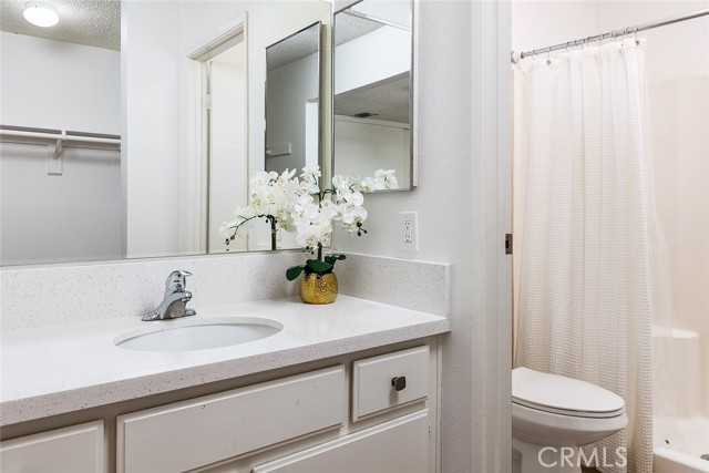1626 S Mayflower Avenue, Monrovia CA: https://media.crmls.org/medias/237ee5ed-bfa4-4a30-8bfe-86e2c6f77177.jpg