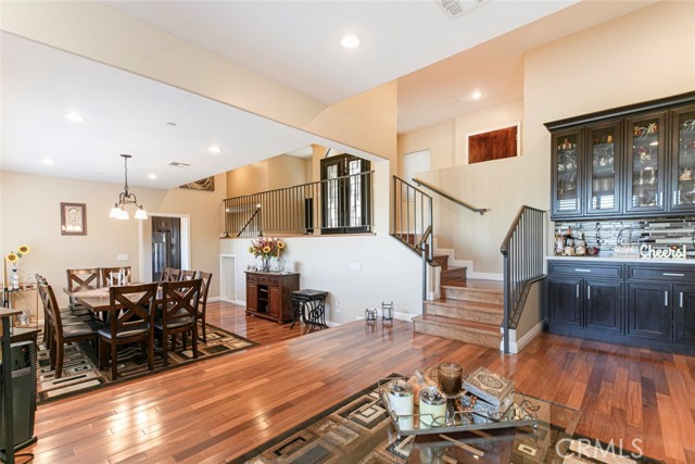 Detail Gallery Image 5 of 51 For 1301 Corona Dr, Glendale,  CA 91205 - 3 Beds | 5 Baths