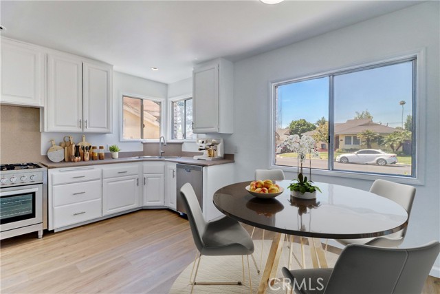 Detail Gallery Image 2 of 63 For 7515 Glencliff Dr, Downey,  CA 90240 - 4 Beds | 2/1 Baths