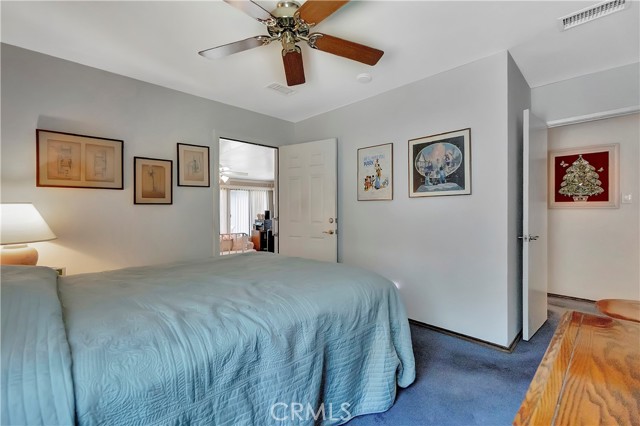 3850 Senasac Avenue, Long Beach CA: https://media.crmls.org/medias/237fca38-47ec-41a4-b719-cae35ccc9916.jpg