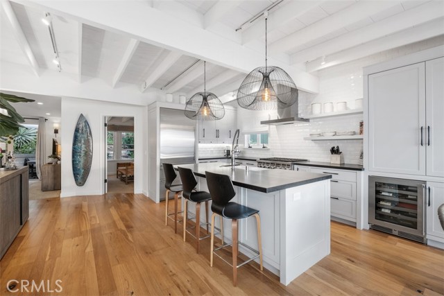 Detail Gallery Image 4 of 49 For 31962 Sunset, Laguna Beach,  CA 92651 - 3 Beds | 1/1 Baths