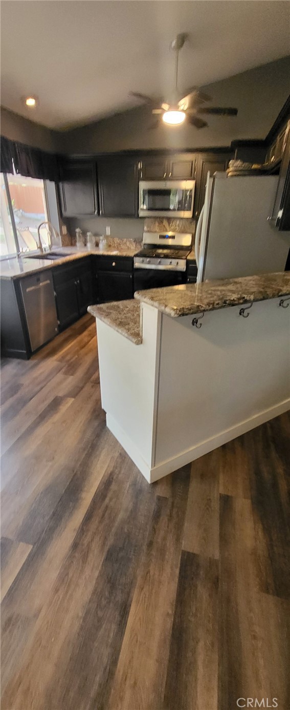 30921 Sarabia Street, Lake Elsinore CA: https://media.crmls.org/medias/238096d2-d520-4b01-a8aa-dee4f6ca1350.jpg