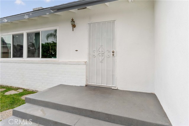 2106 W Judith Lane, Anaheim CA: https://media.crmls.org/medias/2380ae38-6fe9-4b60-bcaa-0c644c948f62.jpg