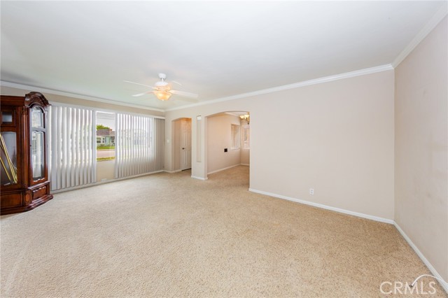 Detail Gallery Image 2 of 19 For 651 N Buena Vista St, Burbank,  CA 91505 - 2 Beds | 1 Baths