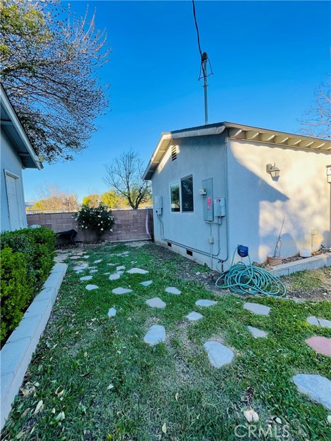 Detail Gallery Image 7 of 26 For 7957 Sausalito Ave, West Hills,  CA 91304 - 5 Beds | 2 Baths