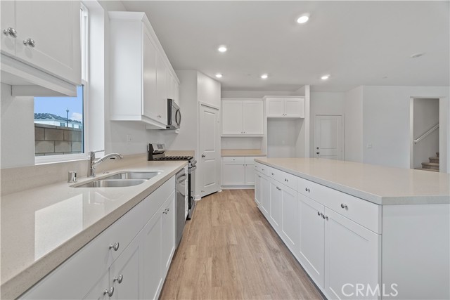 Detail Gallery Image 5 of 24 For 12764 Clifton Way, Yucaipa,  CA 92399 - 5 Beds | 3 Baths