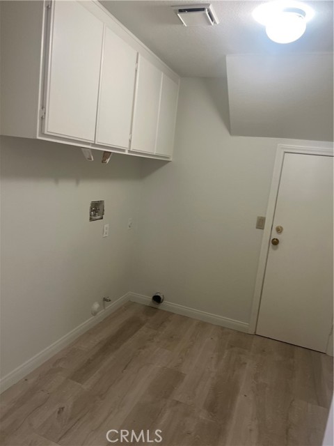 Detail Gallery Image 17 of 29 For 5018 Evanwood Ave, Oak Park,  CA 91377 - 4 Beds | 2/1 Baths