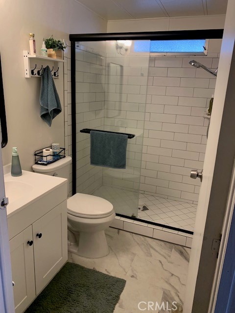 Detail Gallery Image 5 of 23 For 1300 W. Menlo Ave #70,  Riverside,  CA 92543 - 2 Beds | 2 Baths