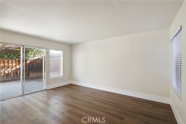 Detail Gallery Image 8 of 20 For 2475 Water, Corona,  CA 92882 - 3 Beds | 2/1 Baths