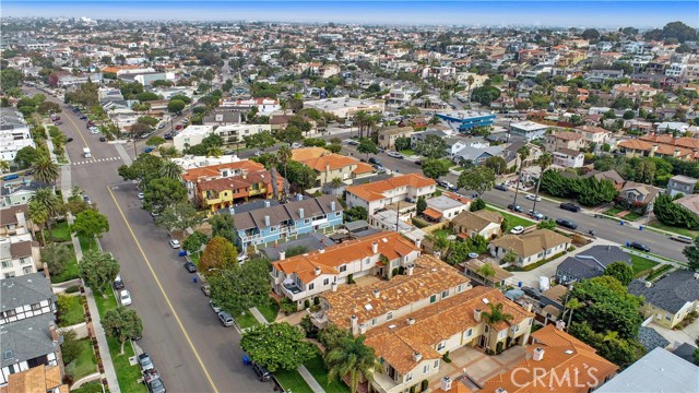 612 Broadway, Redondo Beach, California 90277, 4 Bedrooms Bedrooms, ,2 BathroomsBathrooms,Residential,Sold,Broadway,SB21240022