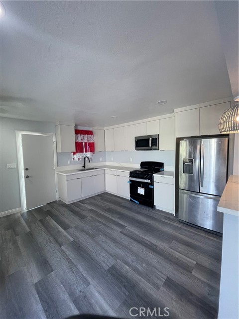 Detail Gallery Image 5 of 15 For 3334 W 139th, Hawthorne,  CA 90250 - 2 Beds | 1 Baths