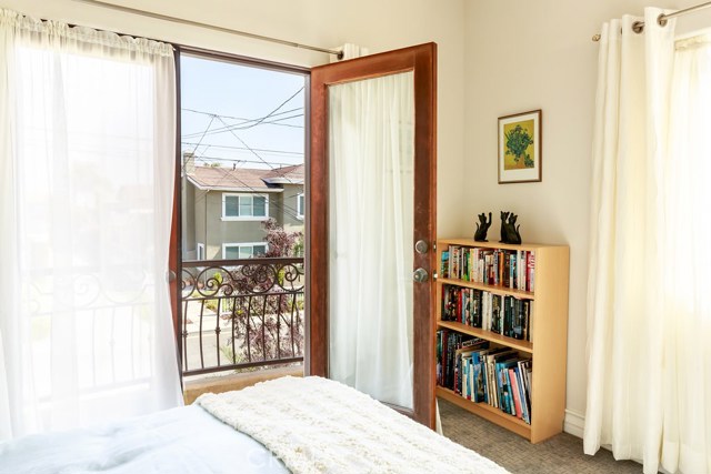 2010 Curtis Avenue, Redondo Beach, California 90278, 4 Bedrooms Bedrooms, ,2 BathroomsBathrooms,Residential,Sold,Curtis,SB18108494