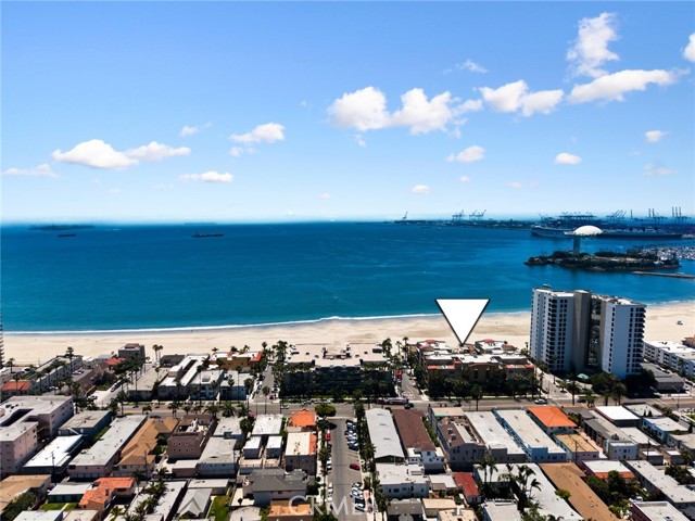 1400 E Ocean Boulevard, Long Beach CA: https://media.crmls.org/medias/2384fb6e-5af2-4f42-aea8-b891a4678a4d.jpg