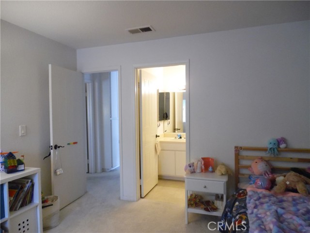 Detail Gallery Image 24 of 28 For 1806 Rory Ln #9,  Simi Valley,  CA 93063 - 2 Beds | 2/1 Baths