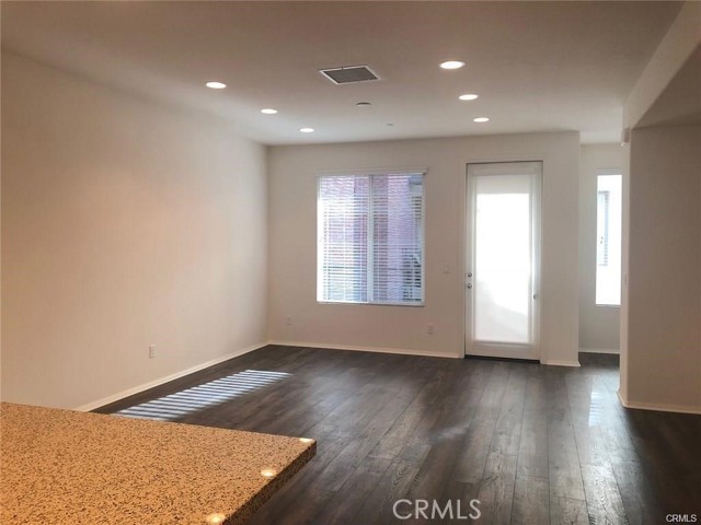 422 W Route 66, Glendora CA: https://media.crmls.org/medias/23858ad1-5812-457a-8723-9a8673d00aa9.jpg