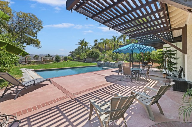 2162 Wild Canyon Drive, Colton CA: https://media.crmls.org/medias/23859342-d5d4-4363-b337-df37c3b46f85.jpg