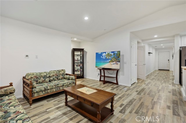 Detail Gallery Image 15 of 42 For 29410 Meadow, Lake Elsinore,  CA 92530 - 4 Beds | 3 Baths