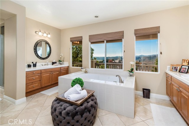 Detail Gallery Image 23 of 29 For 27 Running Brook Dr, Coto de Caza,  CA 92679 - 4 Beds | 4/1 Baths