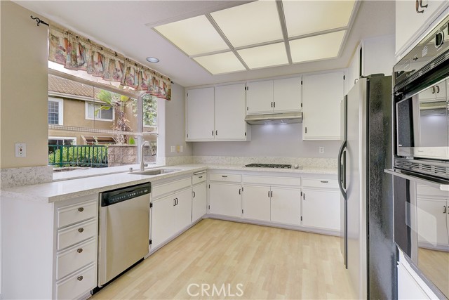 22 Matisse Circle, Aliso Viejo CA: https://media.crmls.org/medias/2385d7e6-7b5b-46b9-ac1e-dff8775a1bf1.jpg