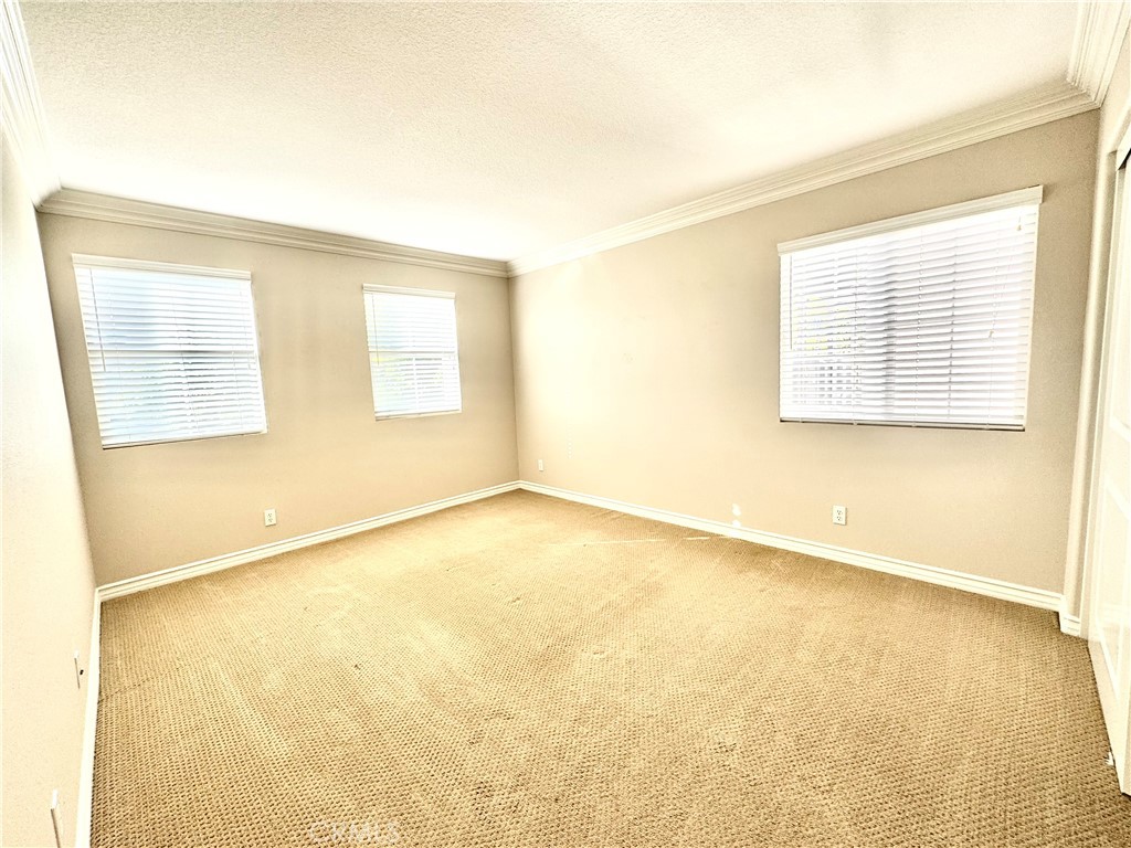 MLS #OC25216386 image #18