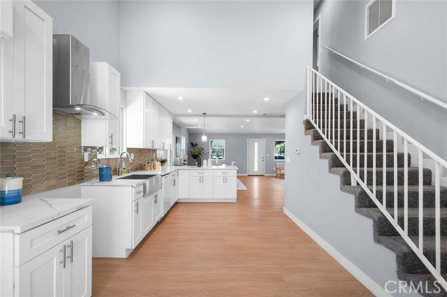 1223 W 90th Street, Los Angeles CA: https://media.crmls.org/medias/23862ab1-7682-490d-8603-12690387f380.jpg