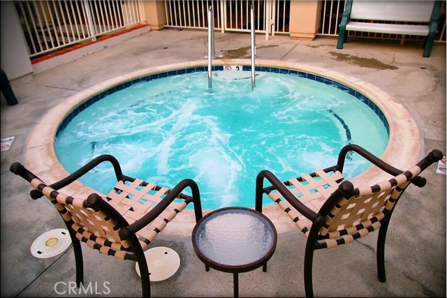 Detail Gallery Image 31 of 39 For 16130 Avenida Venusto #21,  San Diego,  CA 92128 - 3 Beds | 2/1 Baths